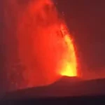 Anak Gunung Krakatau erupsi