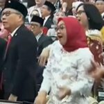 Politisi berjoget di MPR