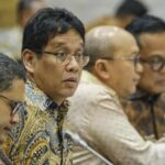 raker-komisi-xi-dengan-menkeu-dan-danantara-1764827633506_169